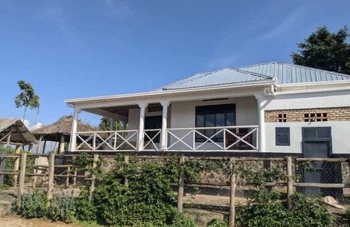 Ruhondo Apartment | FAMILY ROOM Two Bedroom near lake View and volcano view