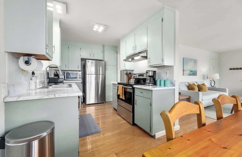Seabright Apartment | Seabright Breeze ~ Dog-Friendly Coastal Retreat!