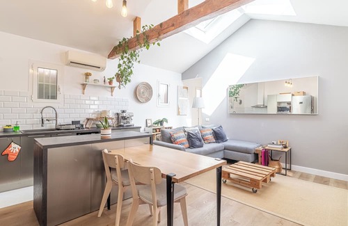 Beausoleil House | Enjoy the simplicity of this quiet, centrally located accommodation