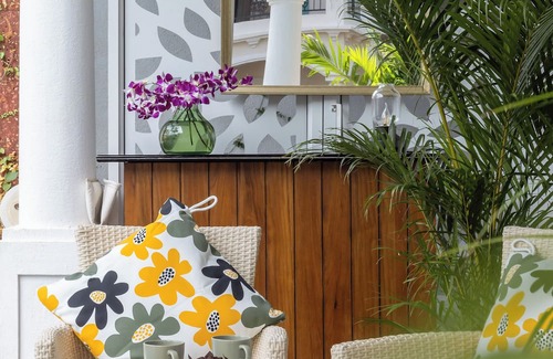 Arpora Villa | SUMMERVILLE - 3BHK LUXURY POOL VILLA WITH ELEVATOR AND GARDEN - NORTH GOA