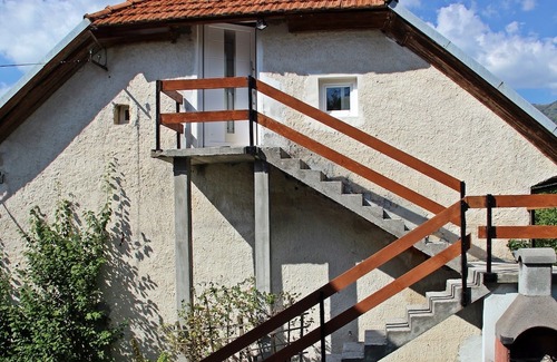 Logarsce Apartment | 2-bedroom guest suite in Logaršče w/Mountain Views near Most na Soči