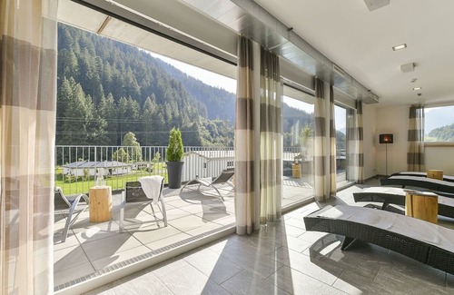 Klosterle Apartment | Flat in Arlberg near Ski Slopes & Sauna