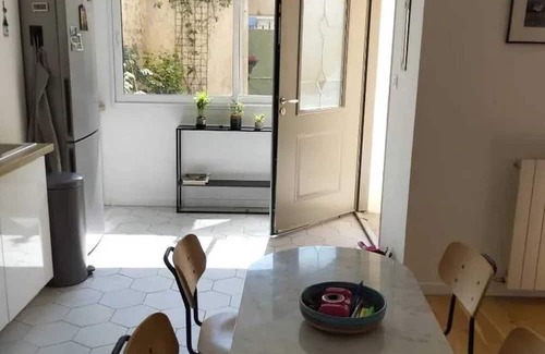 Quartier Centre Ville House | Homerez - Cozy house with garden in Massy