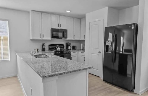 Lincoln Park House | New home w/garage -Enjoy trails, parks & nature