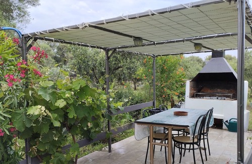 Agia Cottage | The Cottage is non-smoking , has an outdoor dining area, barbecue and a garden.