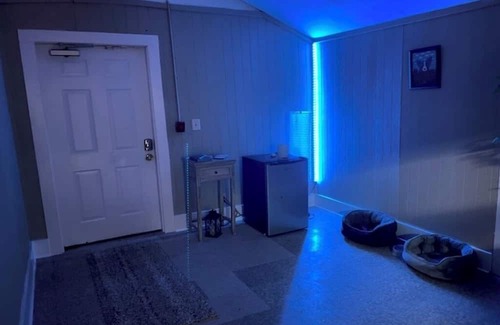 Freetown - Port Rico House | Downtown Historic home steps away from Festival International