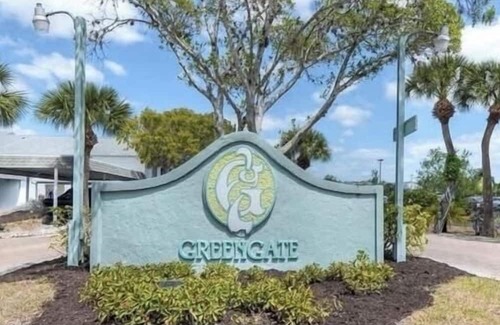 Cypress Lake Condo | FORT MYERS GETAWAY! 2-bedroom condo with WiFi, AC
