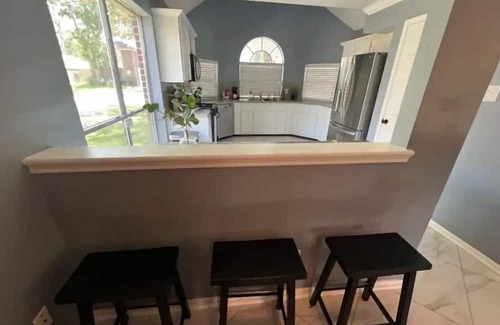 Atascocita House | Rental Home with Pool and Backyard, 8 beds, free parking