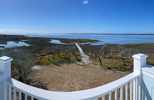 Beaufort House | Private 8 acre waterfront property. New Construction 10 mins to Beaufort!