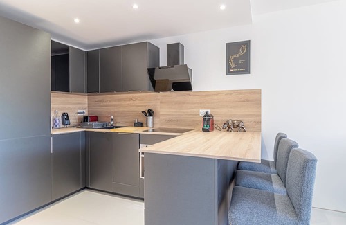 Beausoleil Condo | Relax in this quiet and elegant 45 m² accommodation with terrace and sea view