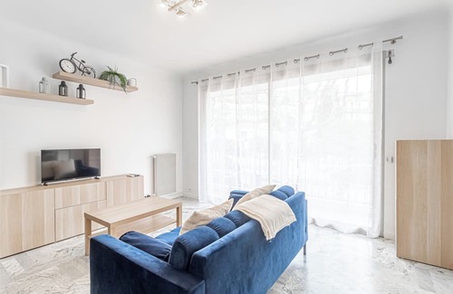 Menton Condo | This condominium is a 0 bedroom(s), 1 bathrooms, located in Menton , .