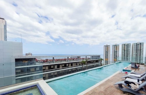 San Francisco Apartment | Apt 2 bedroom free parking and pool