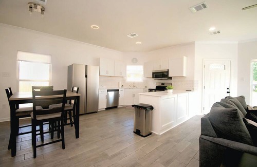 Gonzales House | 4/2 NEW COZY HOME in the heart of Gonzales, La.