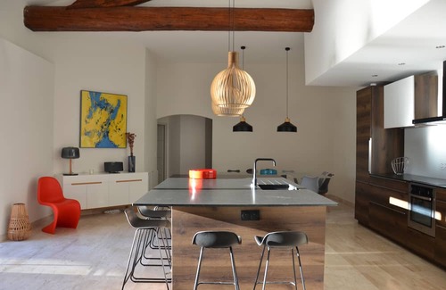 Uchaud Other | Charming house - 350 m² - Farriery - Nîmes