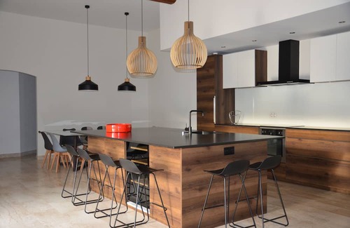 Uchaud Other | Charming house - 350 m² - Farriery - Nîmes