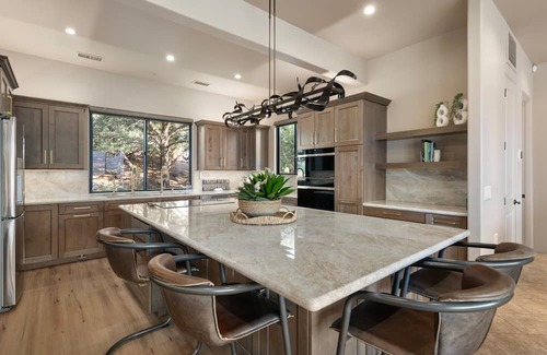 West Sedona House | NEW| Luxe Sycamore Canyon Retreat |Hot Tub|Firepit