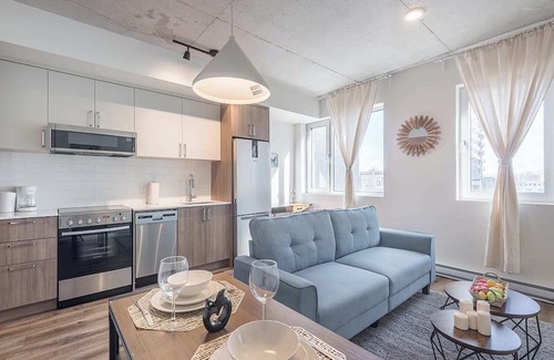 Shaughnessy Village Apartment | Concordia- Corporate Stays- GYM