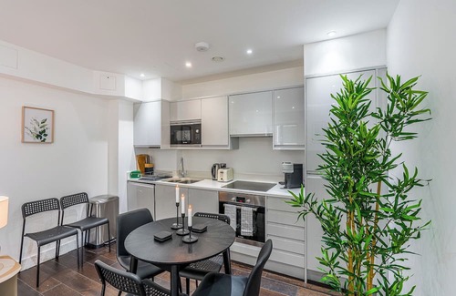 Fulham Broadway Apartment | Welcome to Plotseeker’s Stylish Flat in West London – Near Earl's Court & Fulham