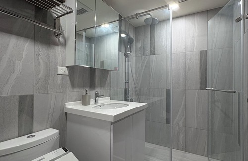 Banqiao Apartment | H&K Modern 3/2 New Taipei City Luxy by SuperHost