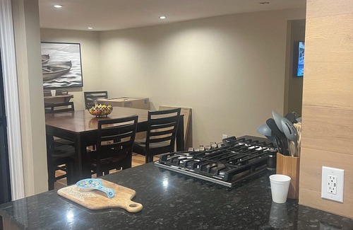 Plainfield House | 6 bedroom house in Plainfield. Located near airport and Speedway.