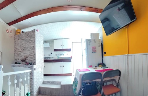 Fuenmayor House | 2Bed Traditional Apt - Private Balcony - Fuenmayor