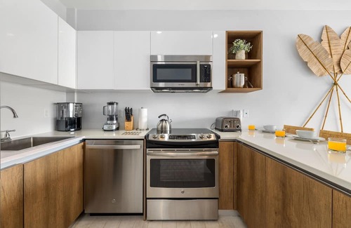 Oranjestad Condo | Beach Vibes Oceanfront Condo