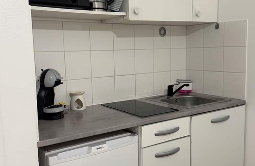 Villeneuve-la-Garenne Apartment | Cosy studio 10min from Paris