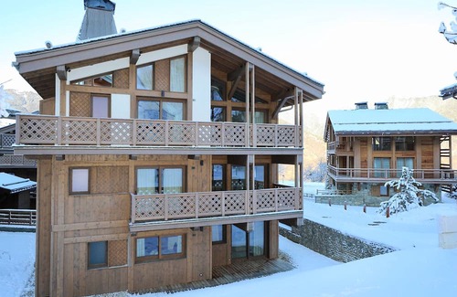 Le Praz Apartment | Courchevel Le Praz: New 3BR Apartment with Balcony, Close to Slopes, Sleeps 6