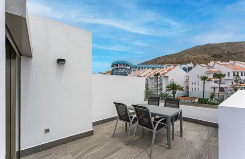 Los Cristianos Villa | Vacation Villa 'Karat Portofino' with Sea View, Wi-Fi and Air Conditioning