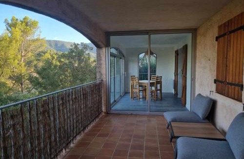 Sollies-Toucas House | Maison les terrasses de Toucas