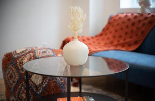 Sainte-Marie Apartment | Lovely 2 Bed steps from Downtown and 2min to METRO