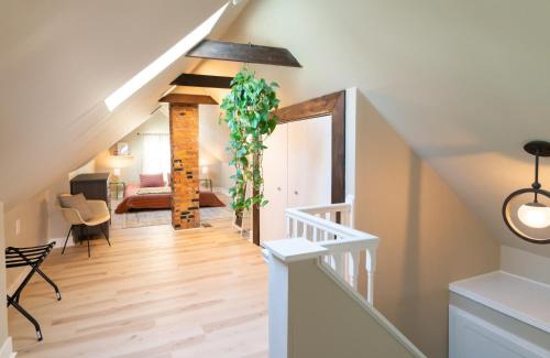 Detroit - Shoreway House | The Birdhouse Ohio City home