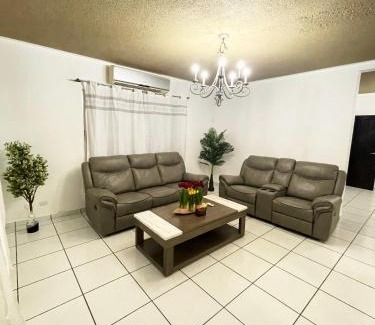 Sector 1 Nor-Oeste Villa | Casa Jardines Inn