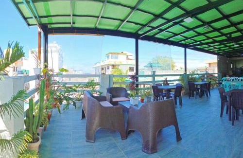 Puerto Galera Hotel | Villa Monica Hotel