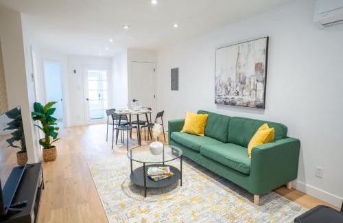 Sainte-Marie Apartment | Amazing 3BR Downtown 2min to METRO