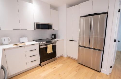 Sainte-Marie Apartment | Amazing 3BR Downtown 2min to METRO