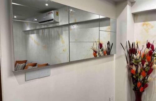 North Ridge Apartment | Luxurious New 1 bedroom smart home @Solaris Osu