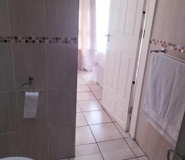 Greater Johannesburg Metropolitan Area Bed & Breakfast | The protea nest