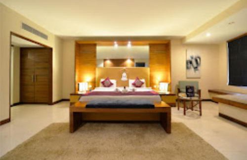 Begumpet Hotel | The Manohar, Hyderabad