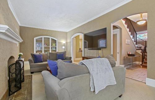 Scranton House | Greenridge Getaway:Near Universities & Attractions