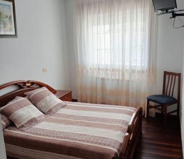 Puebla de Trives Hotel | CASANOVA HOSTAL RESTAURANTE
