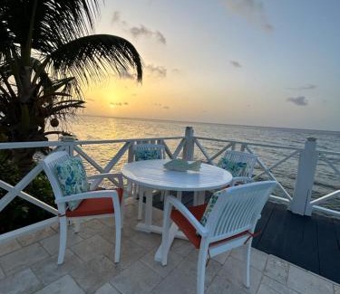 North Star Villa | North Star Villa Oceanfront Family-Retreat With Pool