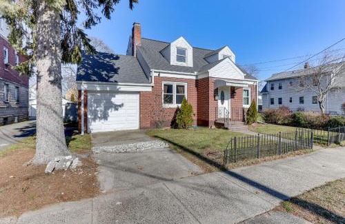 West Haven House | Pet-Friendly West Haven Rental Walk to Beach!