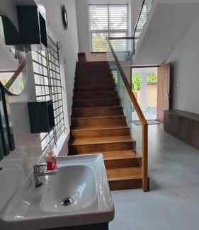 Irinjalakuda Apartment | 2 storied waterfront homestay Thrissur