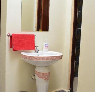 Eldoret House | Saas Homestay