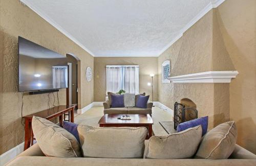 Scranton House | Greenridge Getaway:Near Universities & Attractions