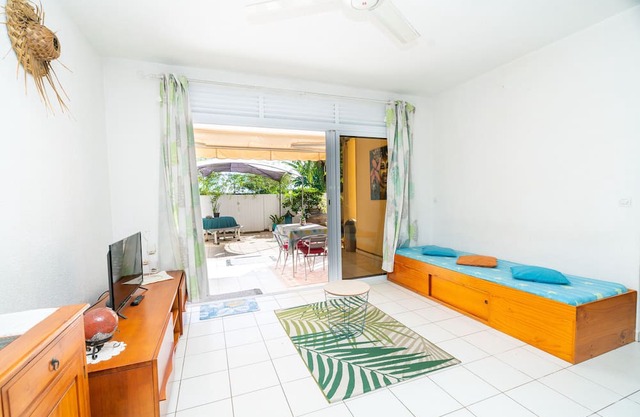 Rainui Cosy Apartment wPool in Punaauia