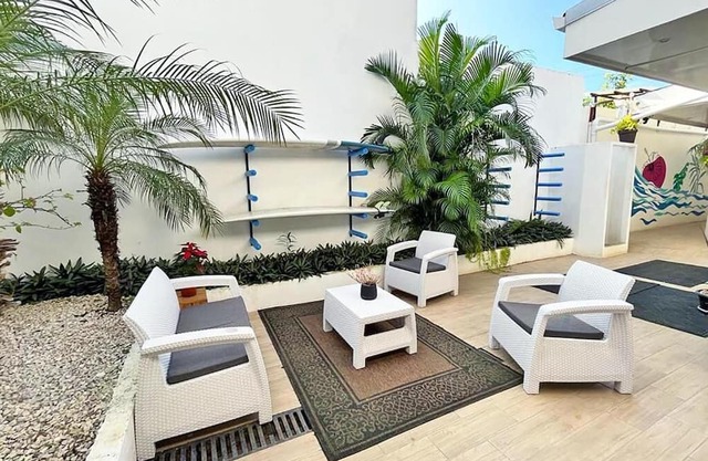 Deluxe Suite #8 for 4 + Breakfast Included