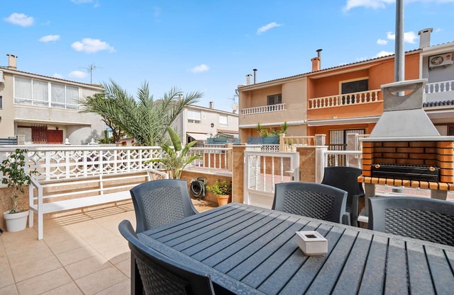 Holiday Home 'Casa Plugge' with Private Terrace, Private Garden and Air Conditioning