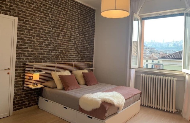 Camozzi Central Apartment - Bergamo City Center